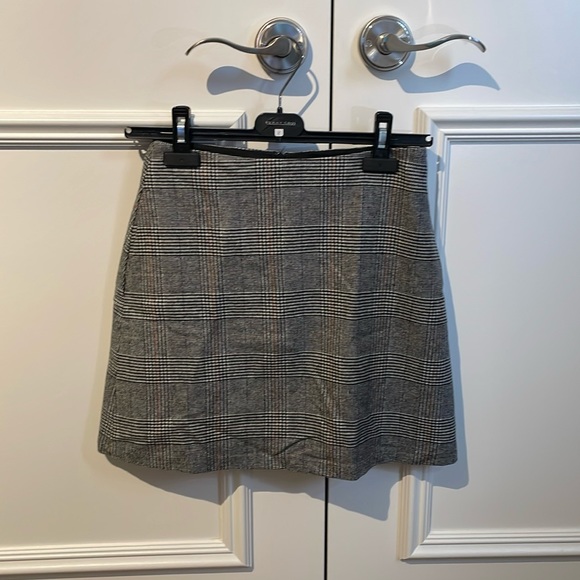 Aritzia Plaid Mini Skirt - Picture 1 of 2